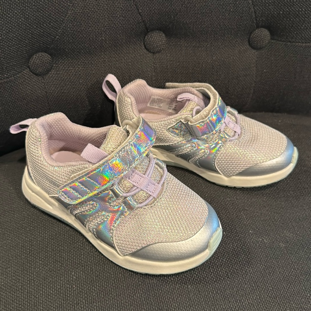Toddler girl Munchkin by Striderite size 8 sneakers